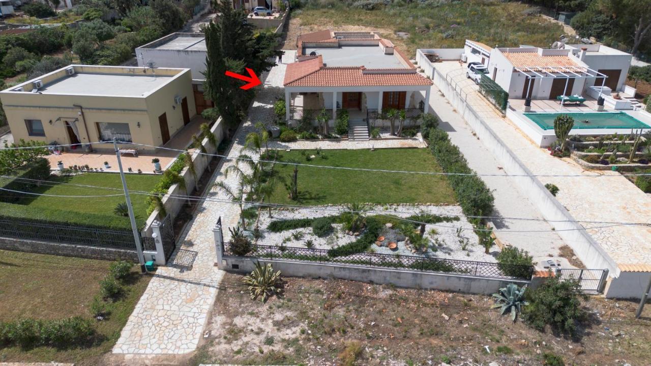 Вилла Casa Laura Di Fronte La Tonnara Сан-Вито-Ло-Капо Экстерьер фото